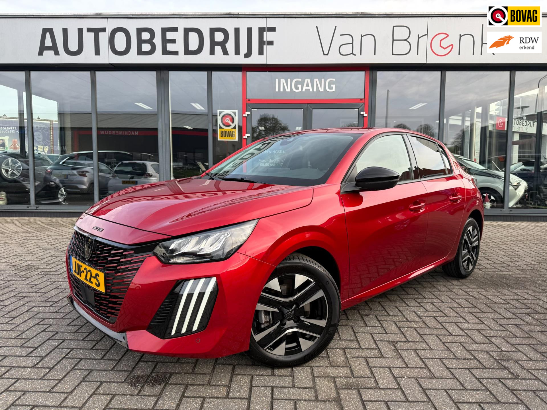 Peugeot 208