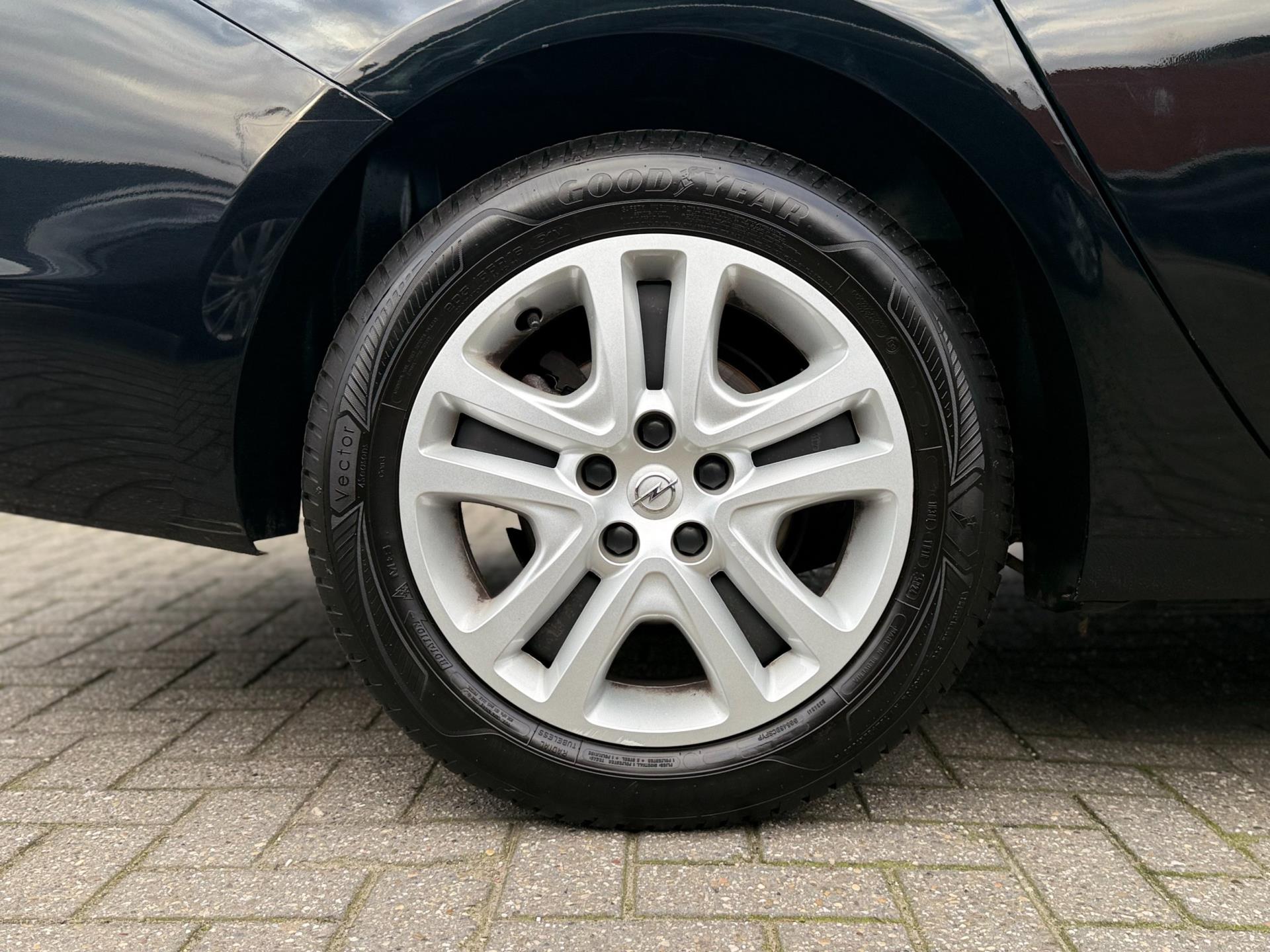 Opel Astra Sports Tourer