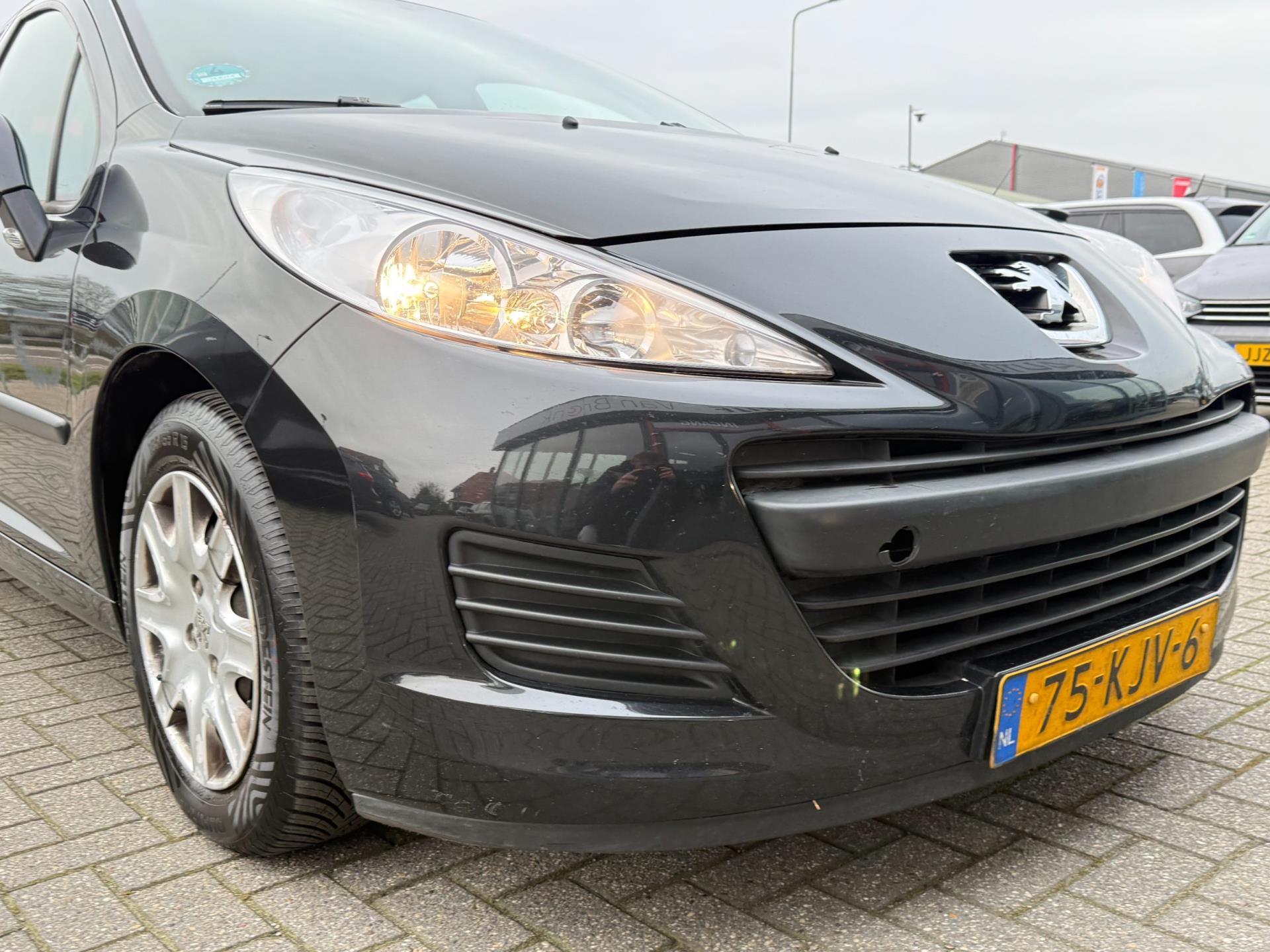 Peugeot 207
