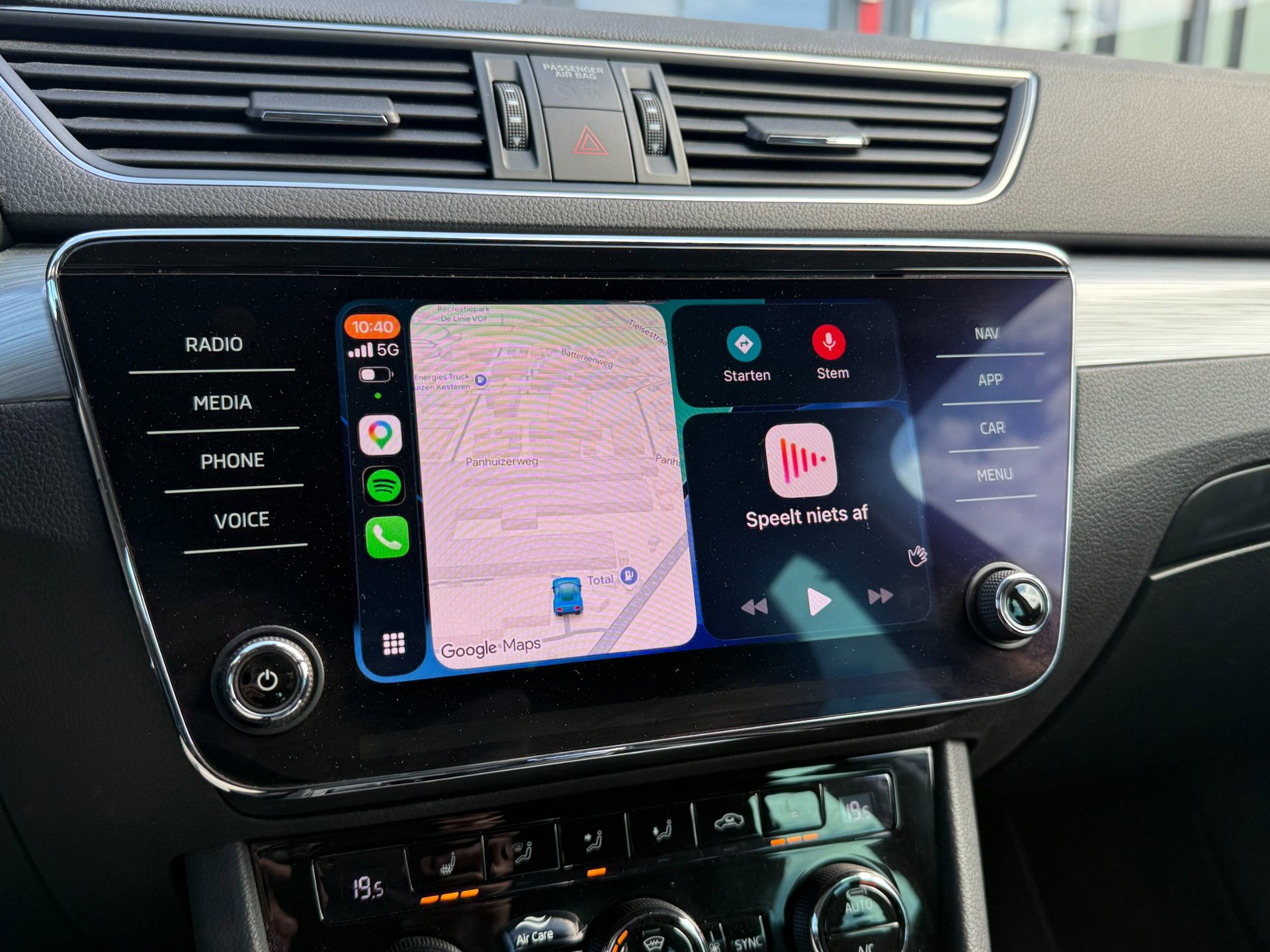Skoda Superb Combi