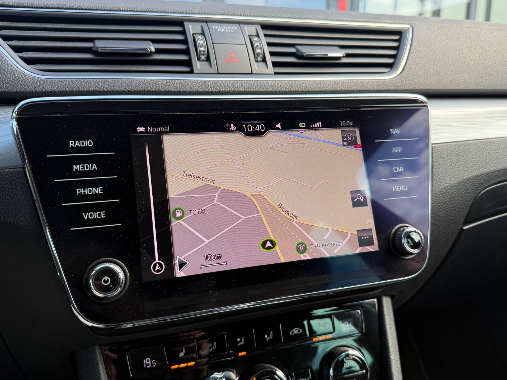 Skoda Superb Combi