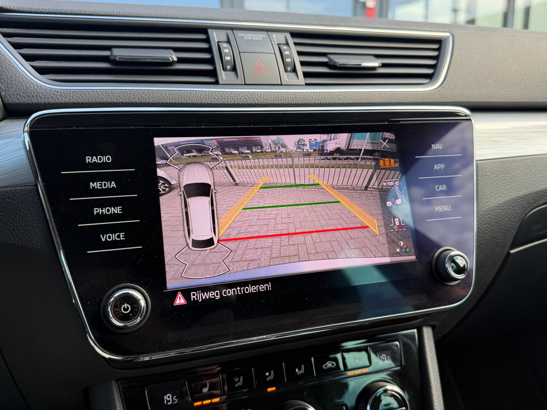 Skoda Superb Combi