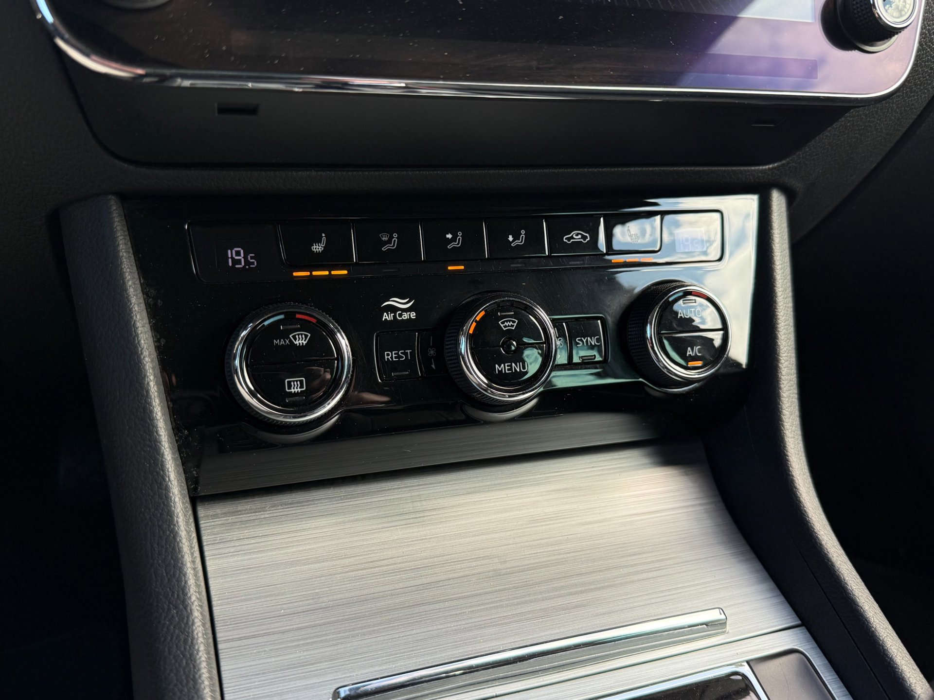 Skoda Superb Combi