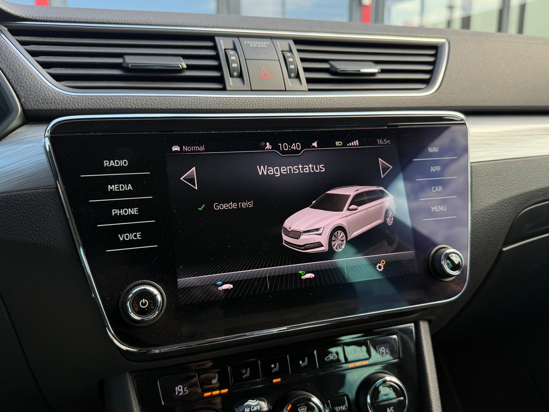 Skoda Superb Combi
