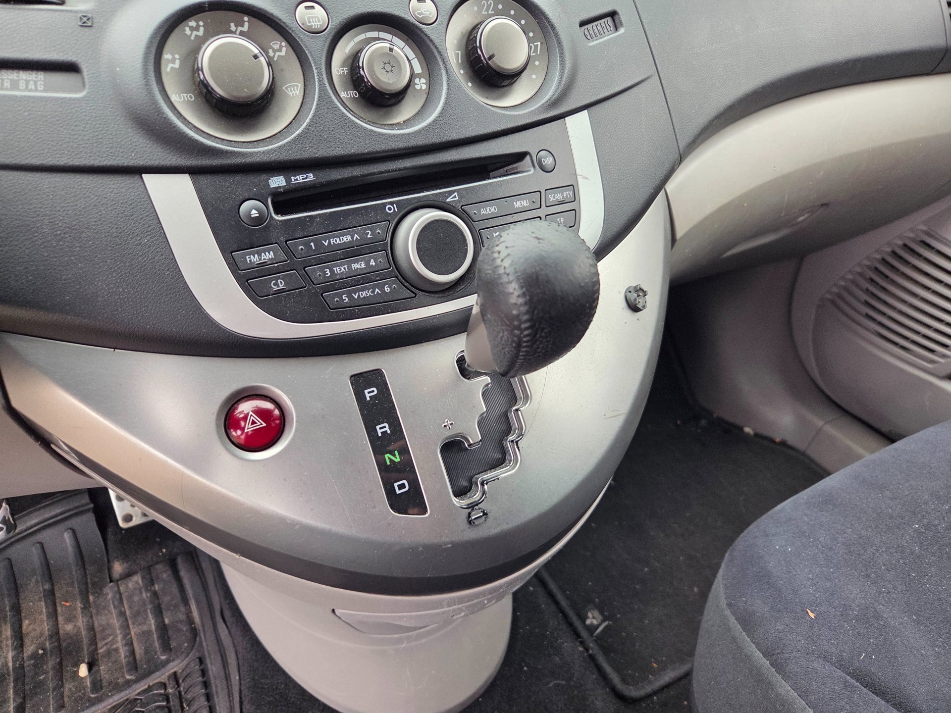 Mitsubishi Grandis