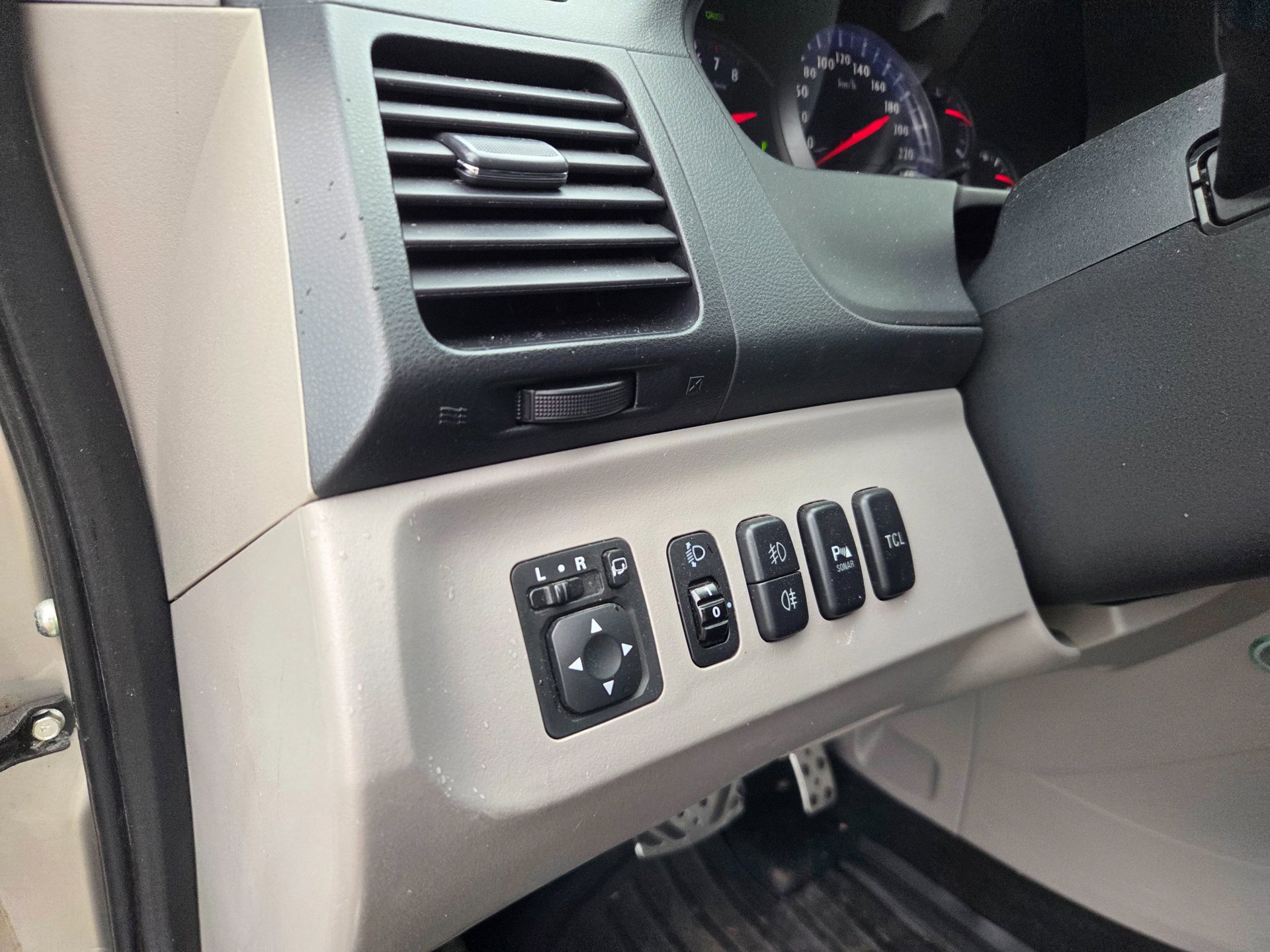 Mitsubishi Grandis