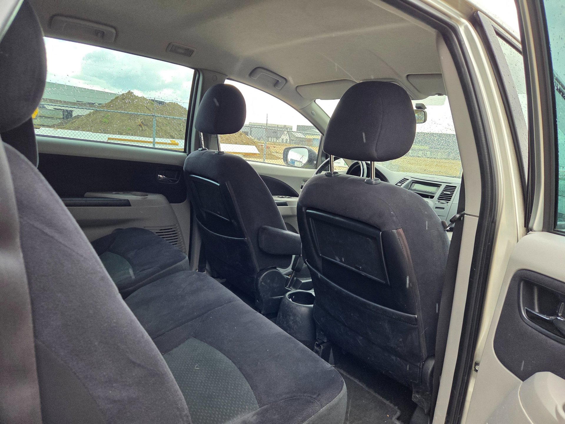 Mitsubishi Grandis