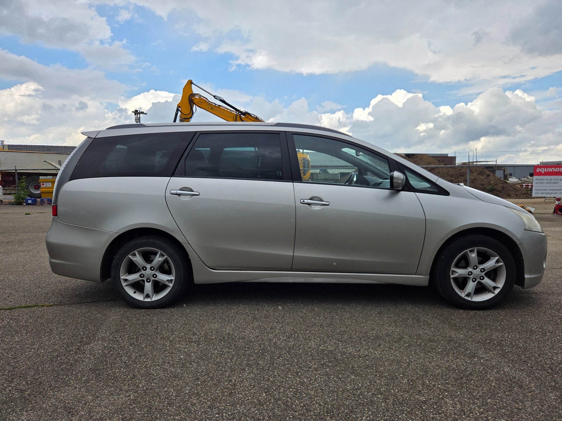 Mitsubishi Grandis