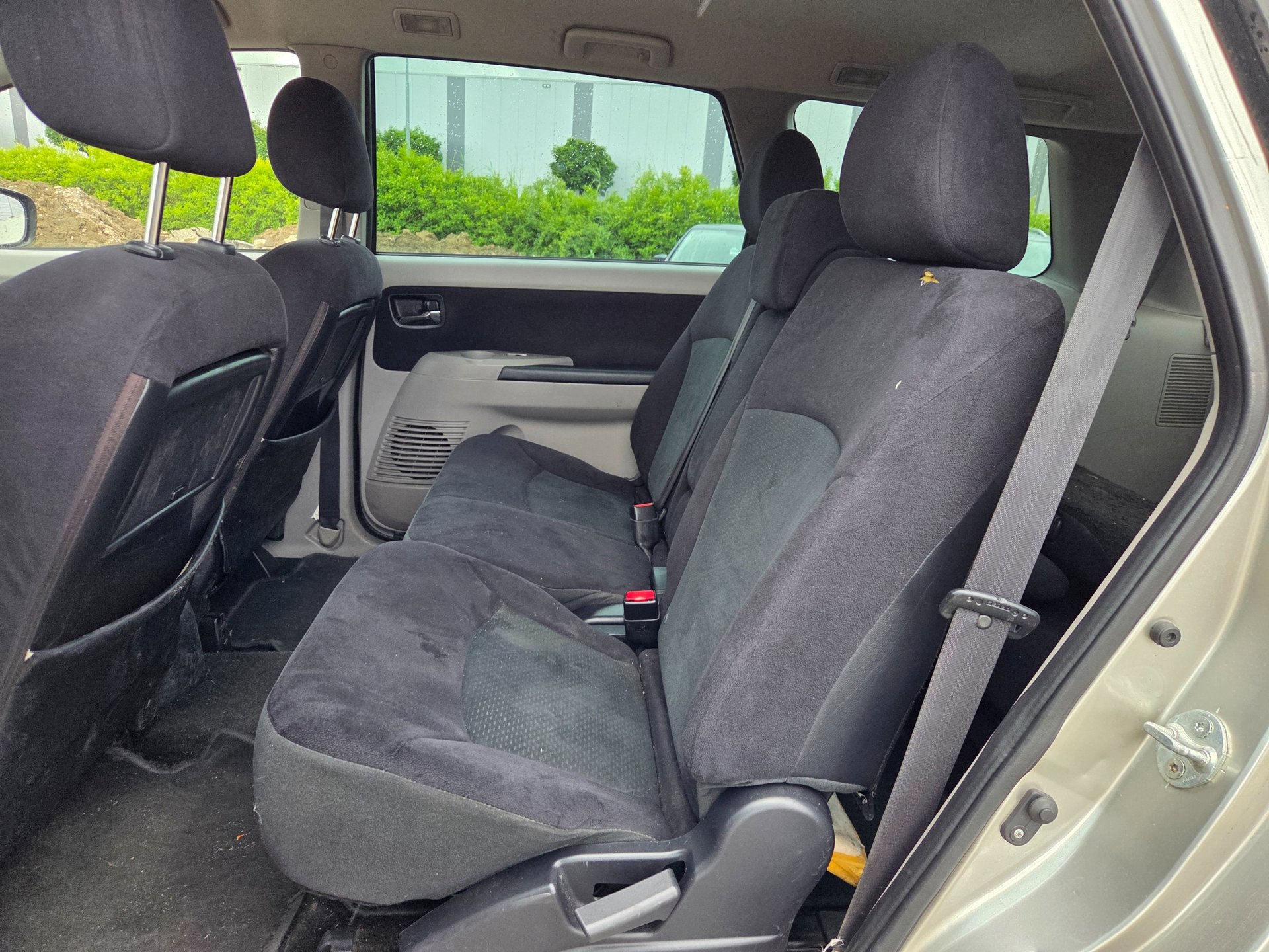 Mitsubishi Grandis