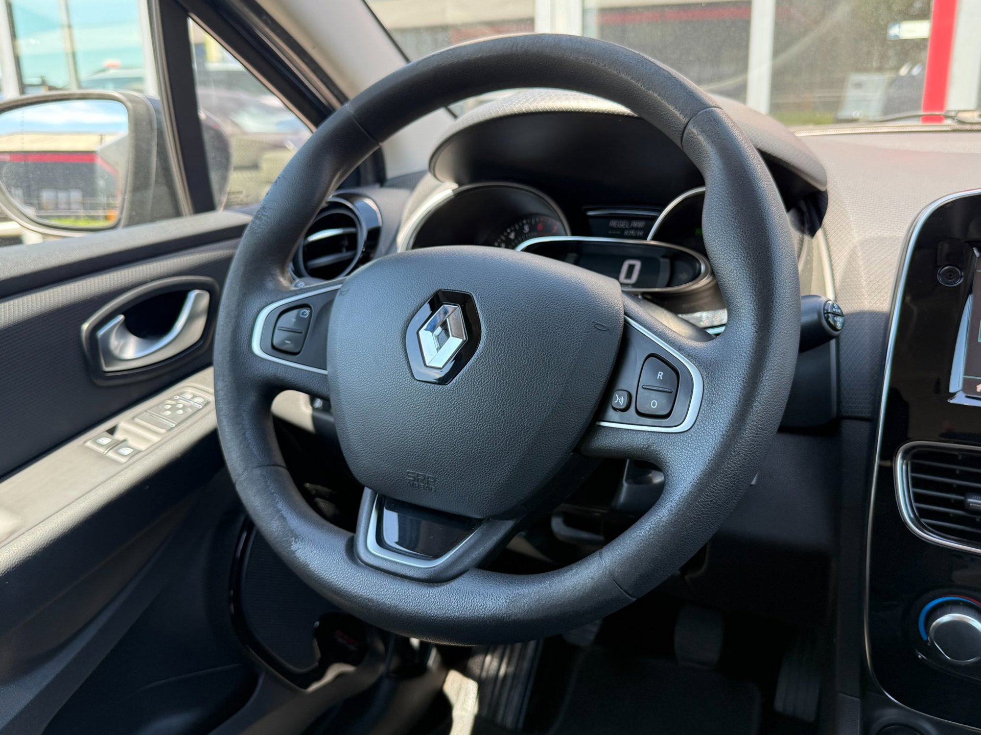 Renault Clio Estate