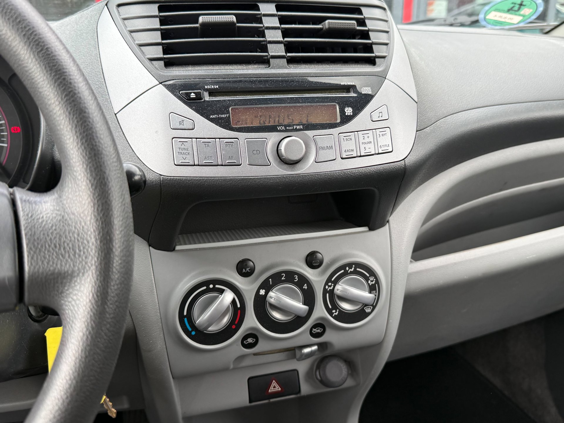 Nissan Pixo