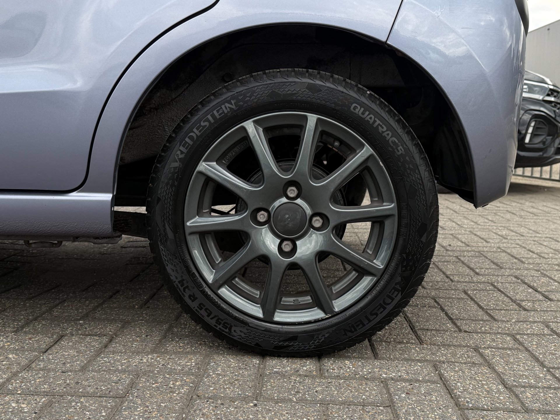 Nissan Pixo
