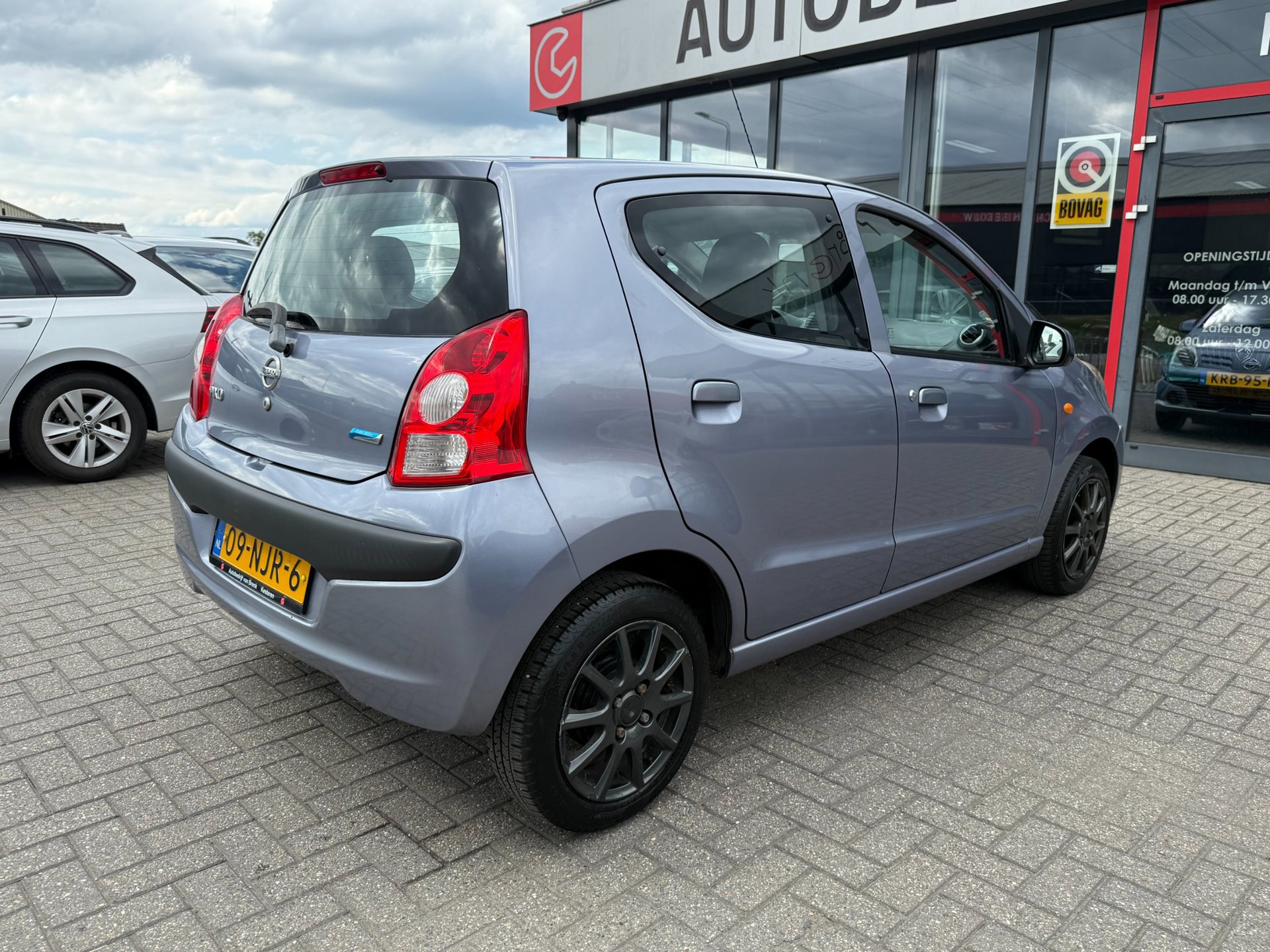 Nissan Pixo