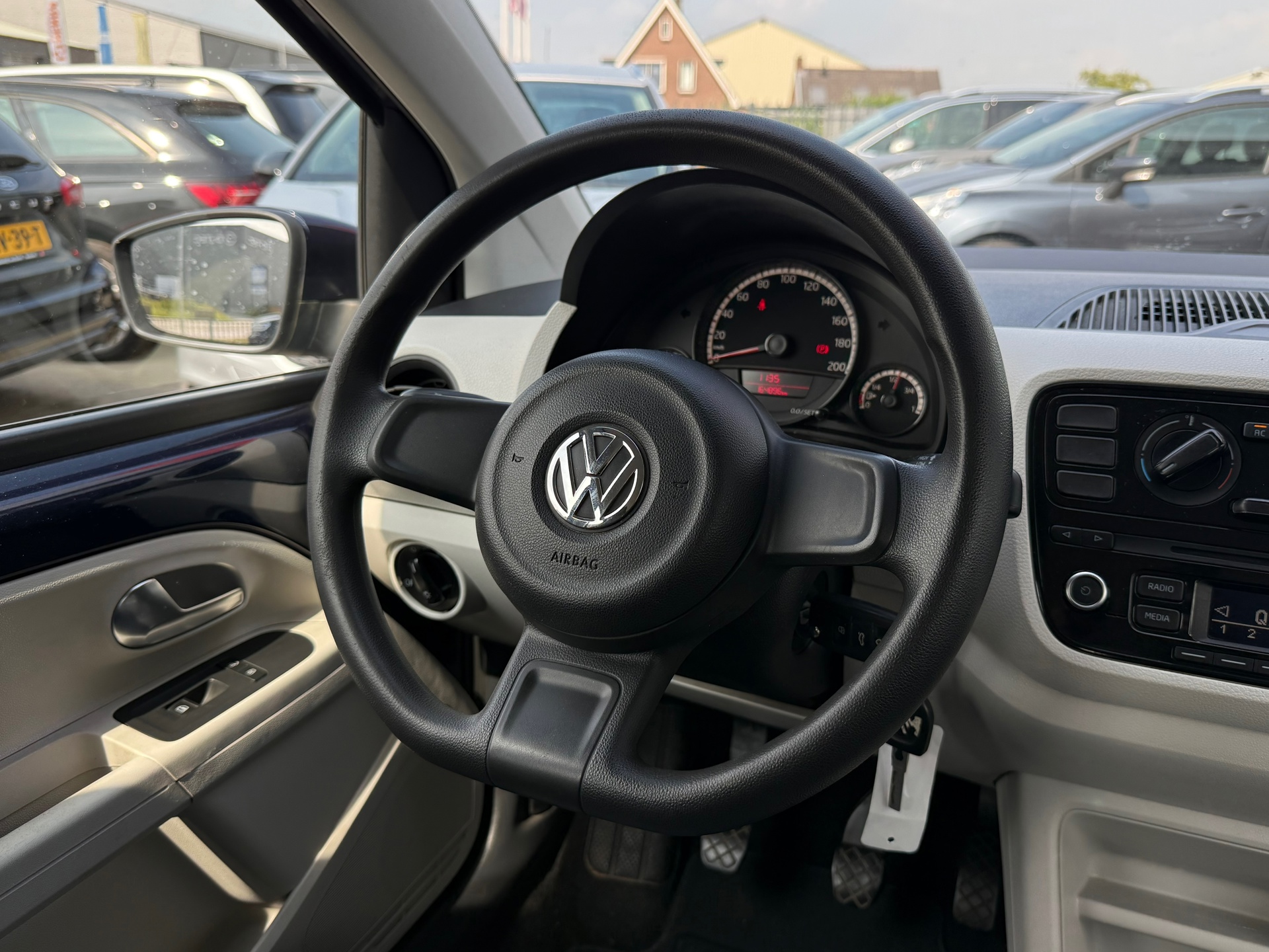 Volkswagen Up!
