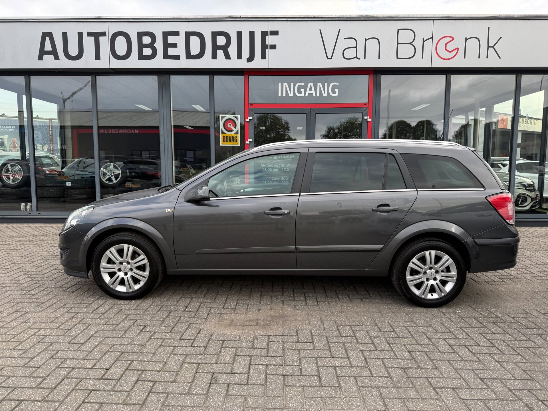Opel Astra Wagon