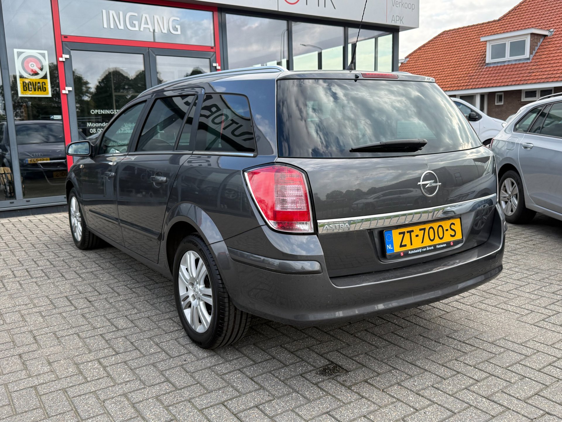 Opel Astra Wagon